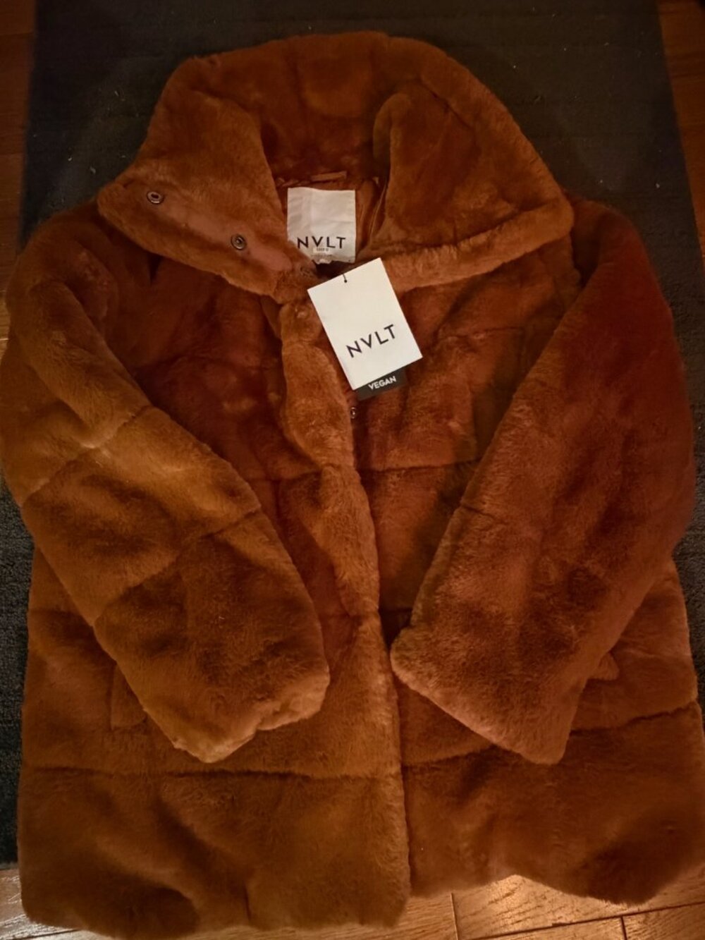 New! NVLT Vegan Faux Fur Coat - Size Large - Picture 3 of 3